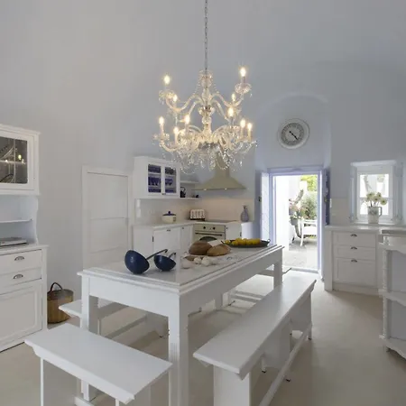 Dantelo Luxury Private Residences Messaria (Santorini)